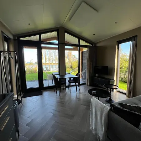 Rijn Residentie * アルフェン・アーン・デン・レイン